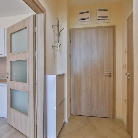 Apartment South Bay Premium Warna